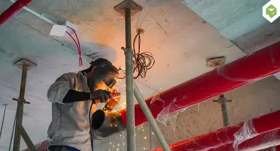 Thi công hệ thống PCCC tại tầng hầm tòa nhà, tháng 11/2025